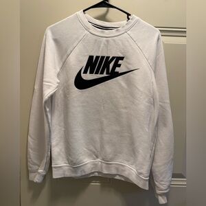 Nike Women’s Sweatshirt